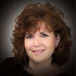 Meet your Posher, Denise